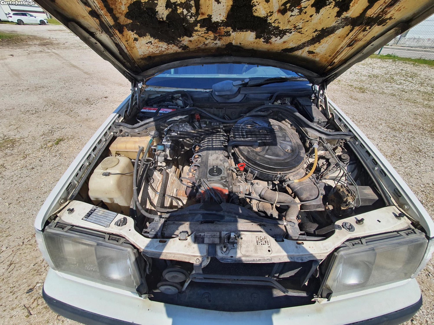 Mercedes-Benz 300 E — fotografia 2