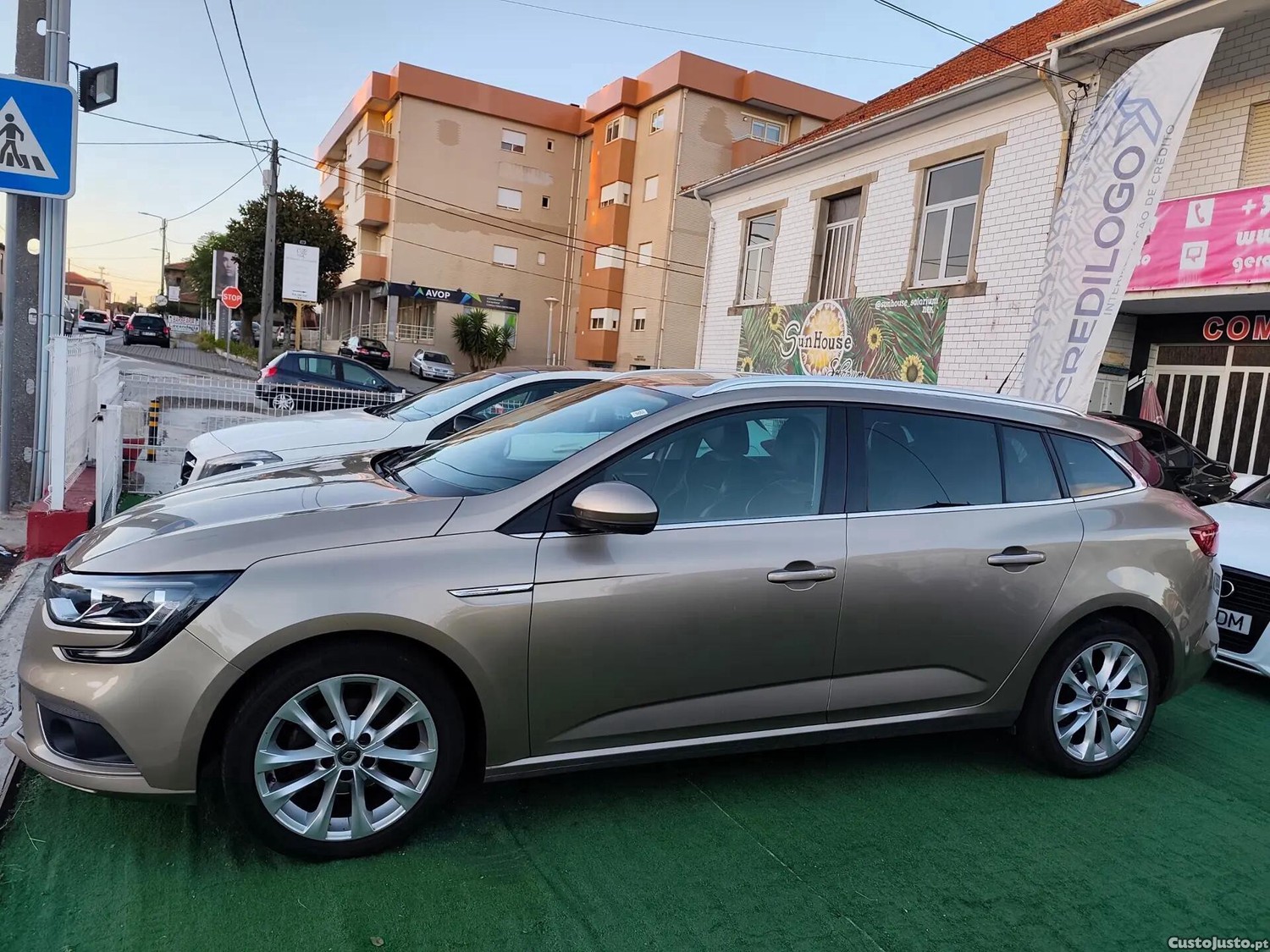 Renault Mégane 1.5 dCi Intens - 17 — photo 4