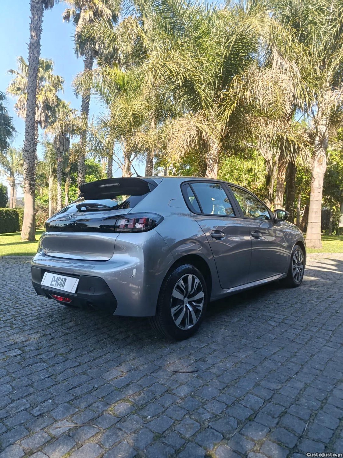 Peugeot 208 1.2 Pure Tech Active — fotografia 12