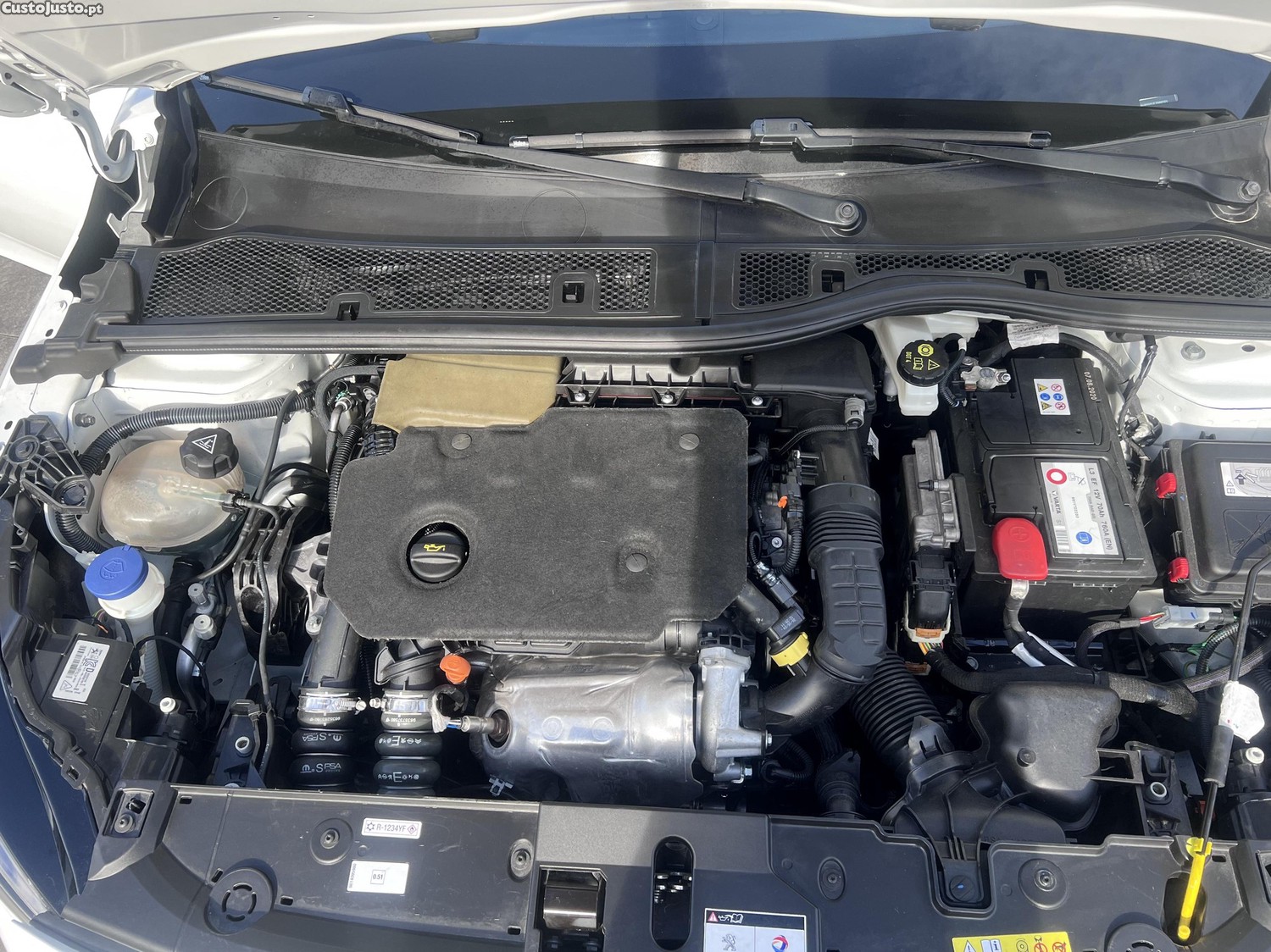 Peugeot 208 1.5 HDi — fotografia 2