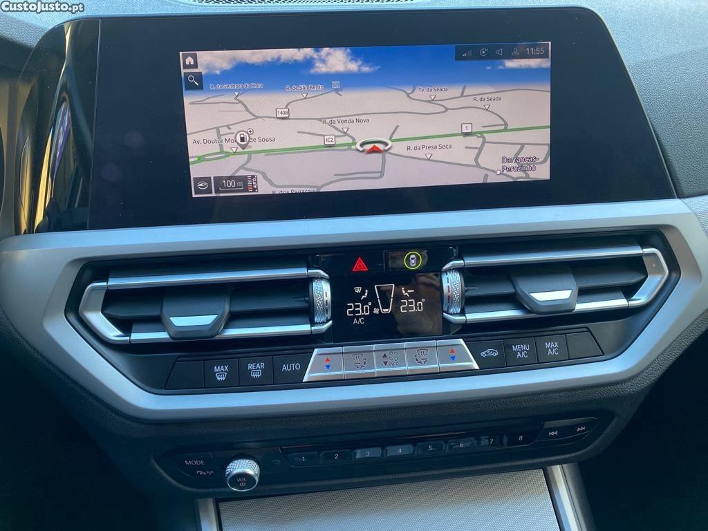 BMW 318 d Touring Auto — fotografia 7