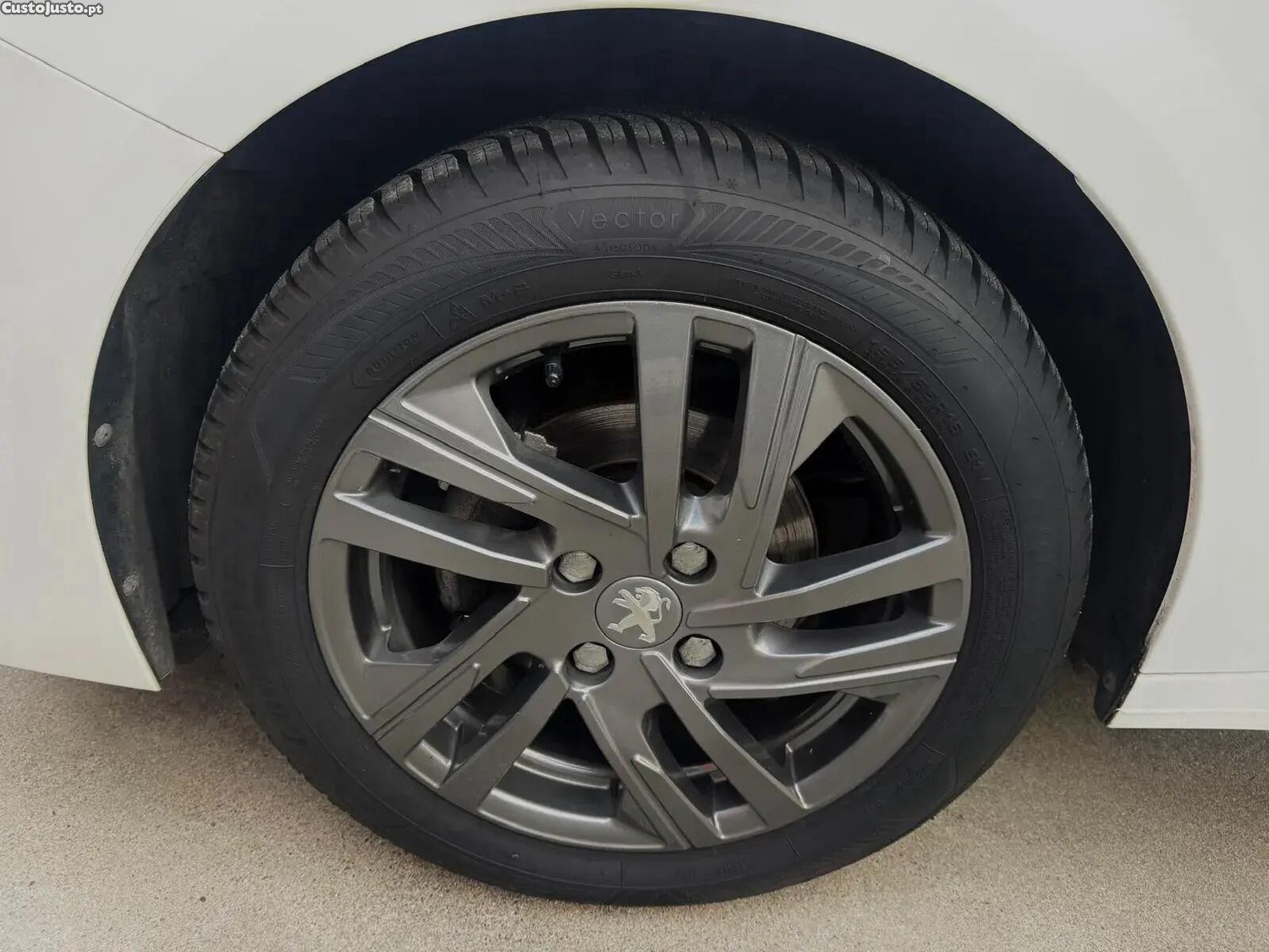 Peugeot 208 1.2 PureTech Active - 22 — photo 5
