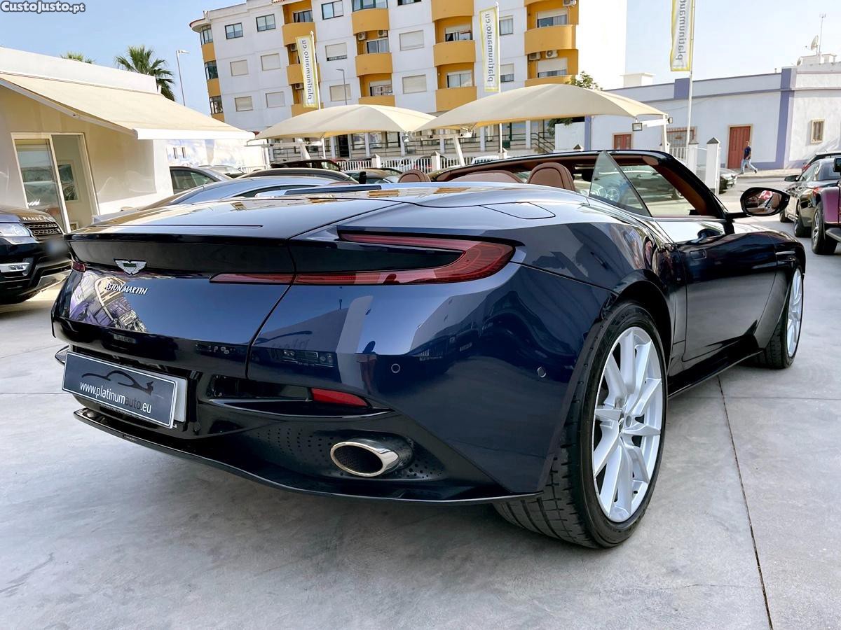 Aston Martin Volante DB11 — fotografia 12