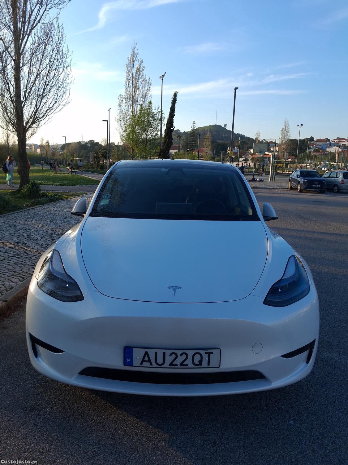 Tesla Model Y RWD — fotografia 11