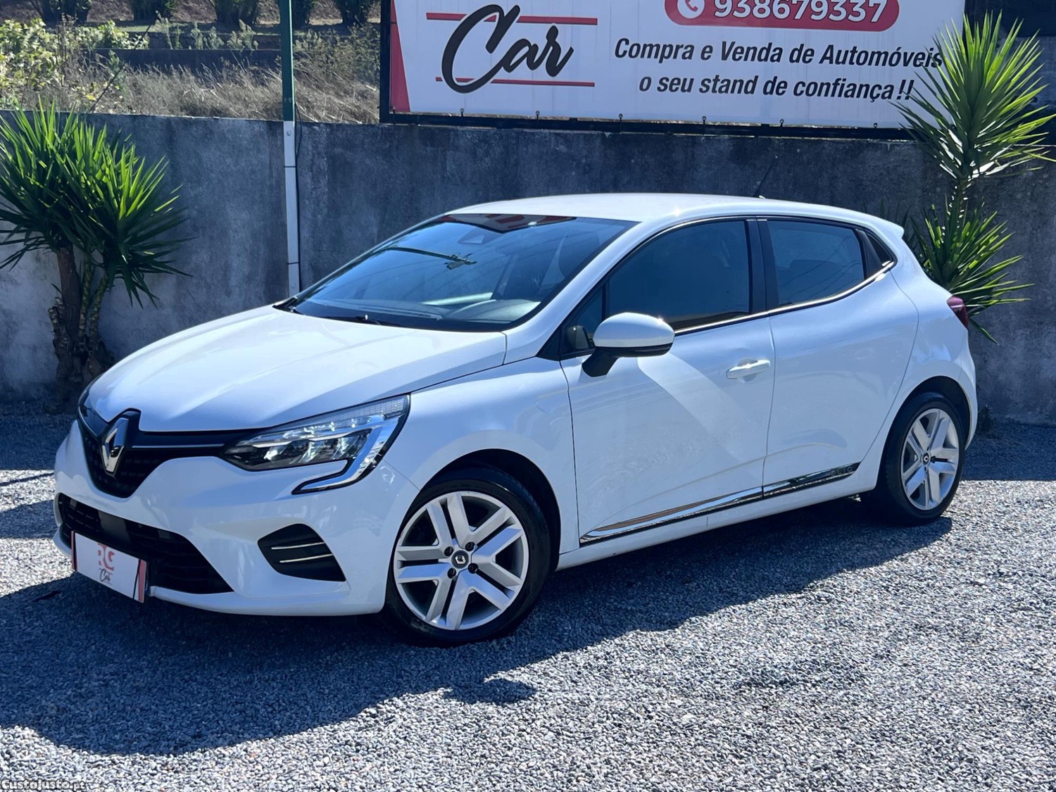 Renault Clio Híbrido - 22 — photo 3