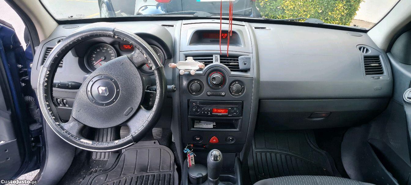 Renault Mégane 1.5 DCI  2004 - 04 — photo 3