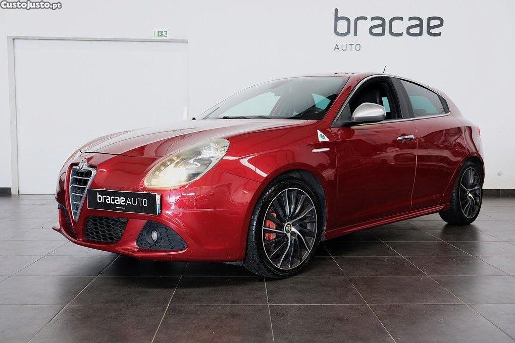Alfa Romeo Giulietta 1.8 TBi 16V Quadrifoglio Verde — fotografia 13