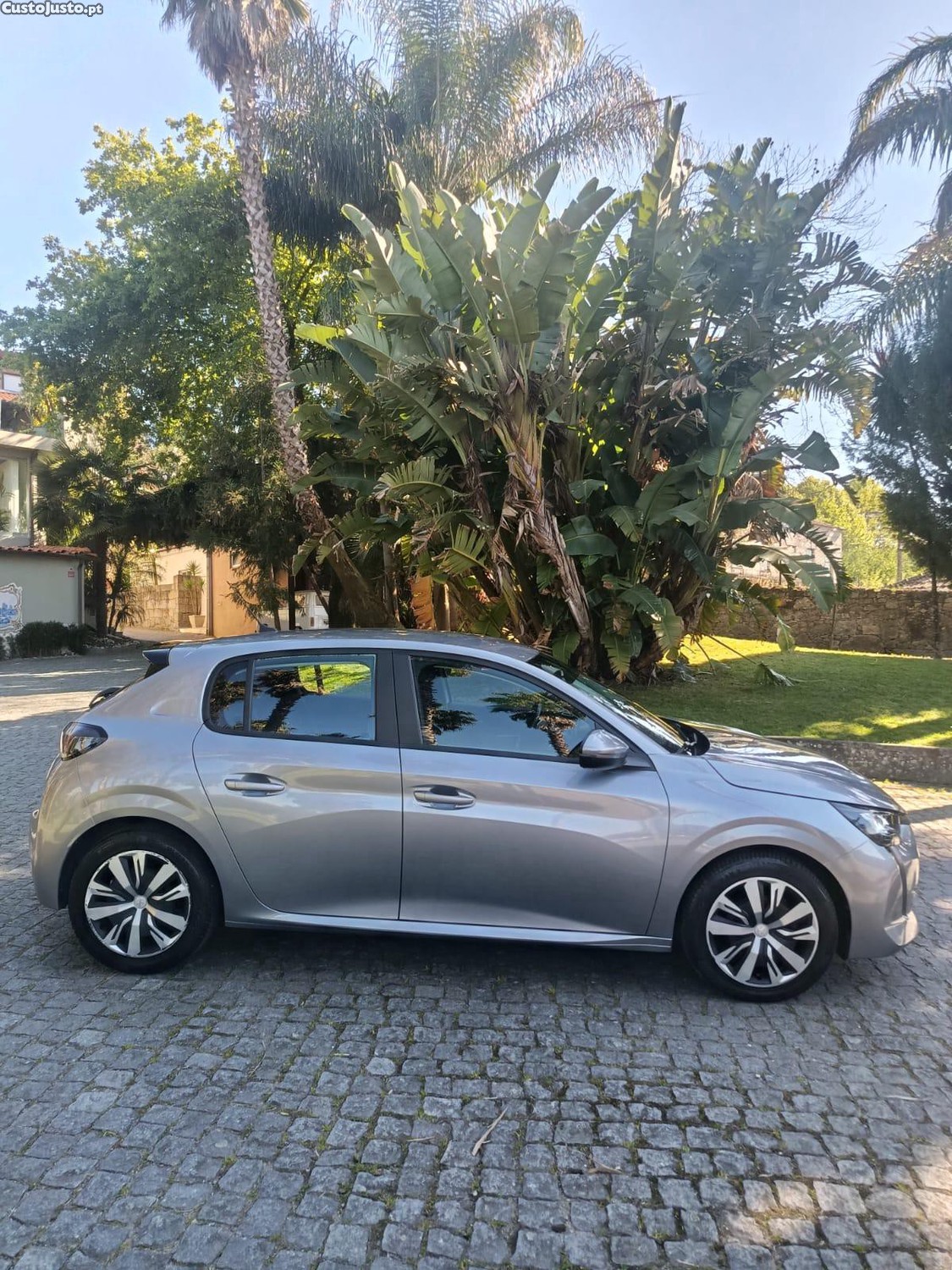 Peugeot 208 1.2 Pure Tech Active — fotografia 11