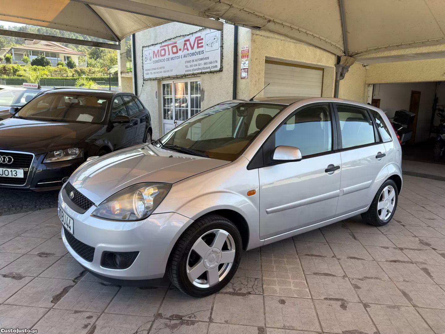 Ford Fiesta 1.25 trend — photo 4