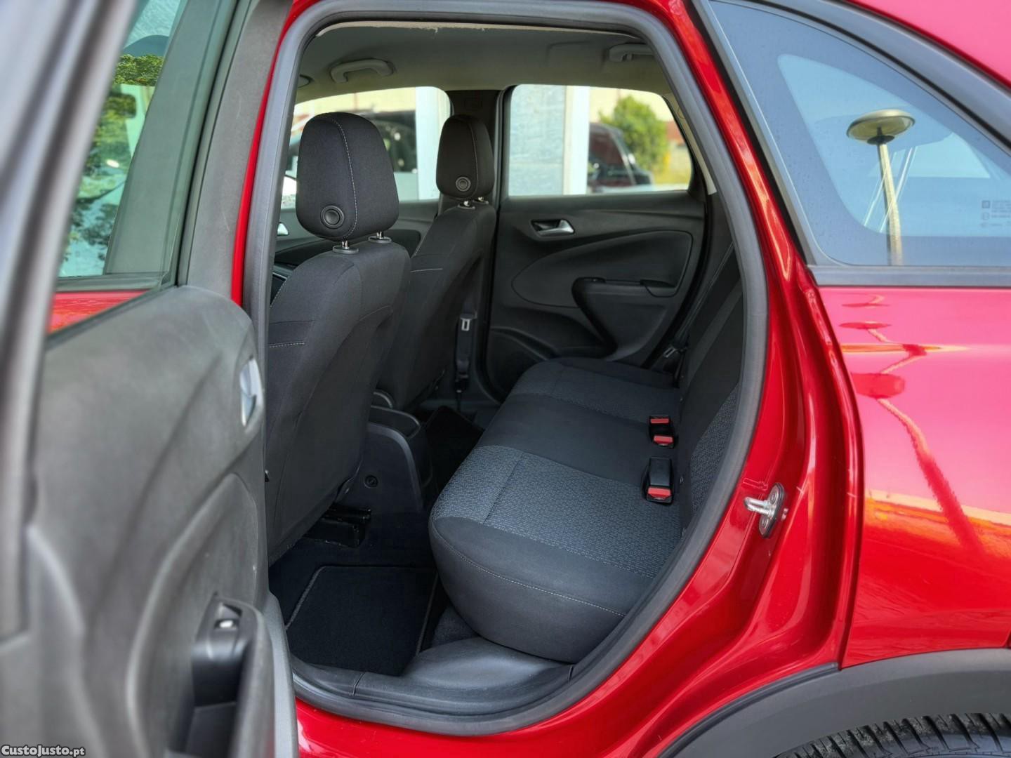 Opel Crossland 1.2 T Business Edition — fotografia 16