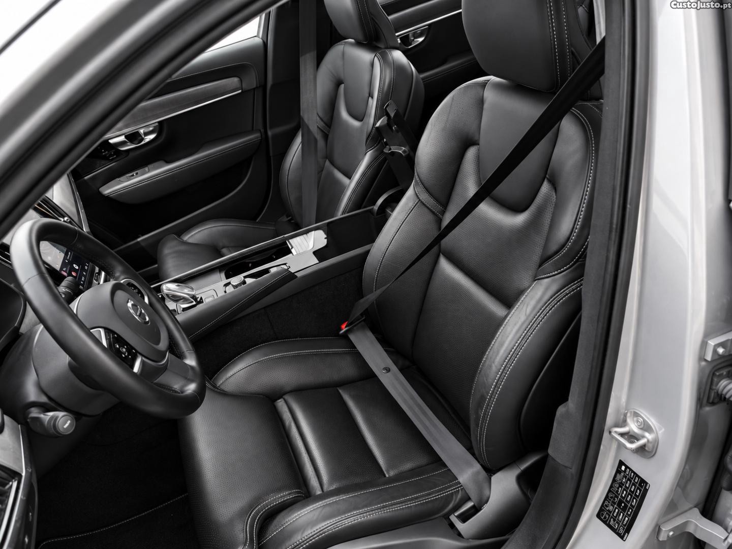 Volvo V90 B5 235CV MHEV AWD PLUS DARK (AUTO) - 22 — photo 4