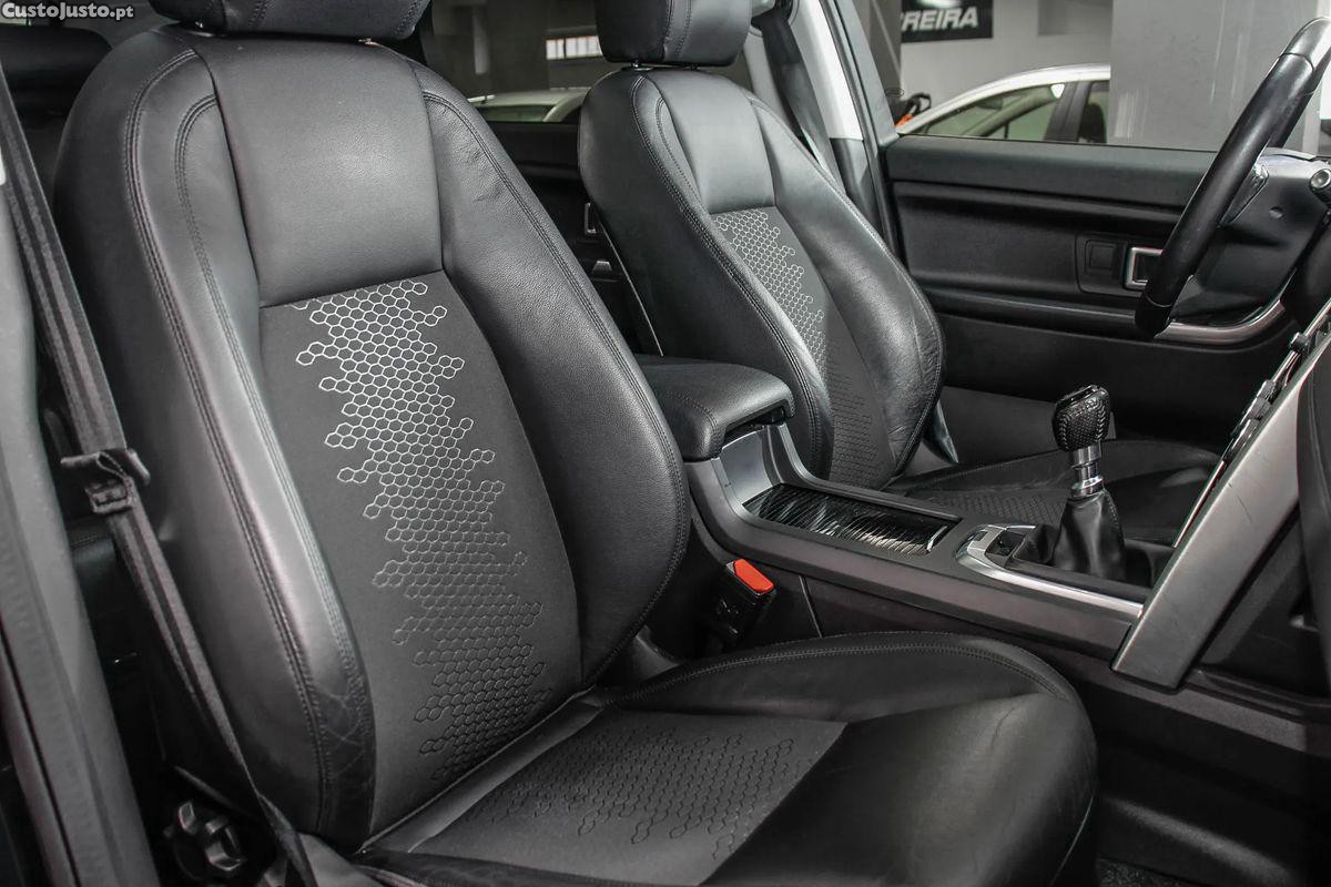 Land Rover Discovery Sport 2.0 eD4 SE — fotografia 8