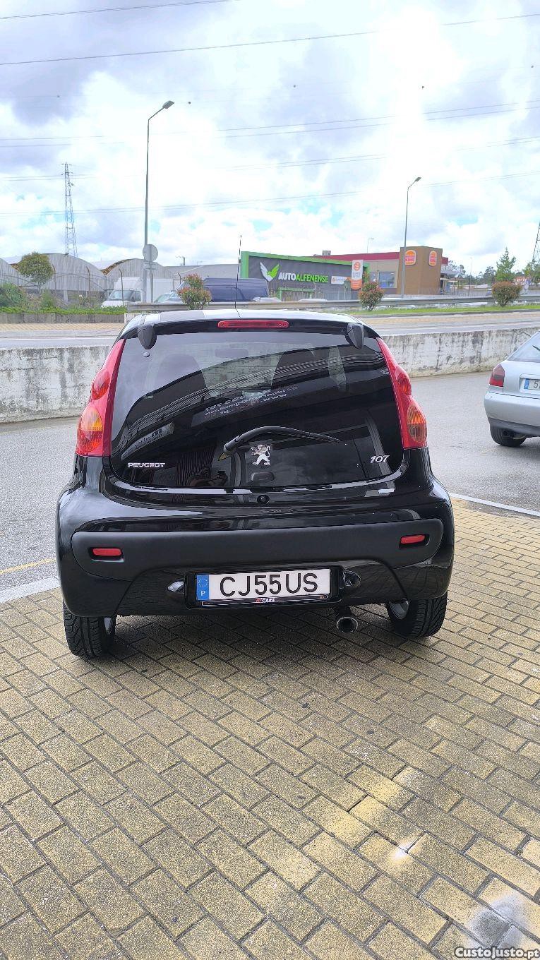 Peugeot 107 Sportium — photo 5