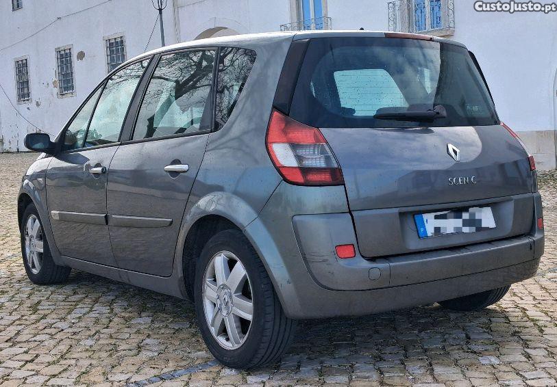 Renault Scénic 1.5 DCI — fotografia 9