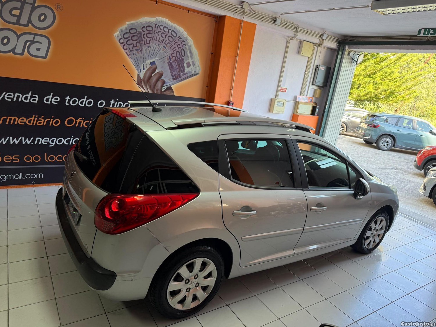 Peugeot 207 1.4 HDI — fotografia 8
