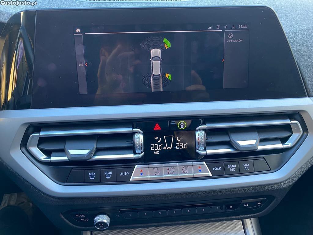 BMW 318 d Touring Auto — fotografia 6