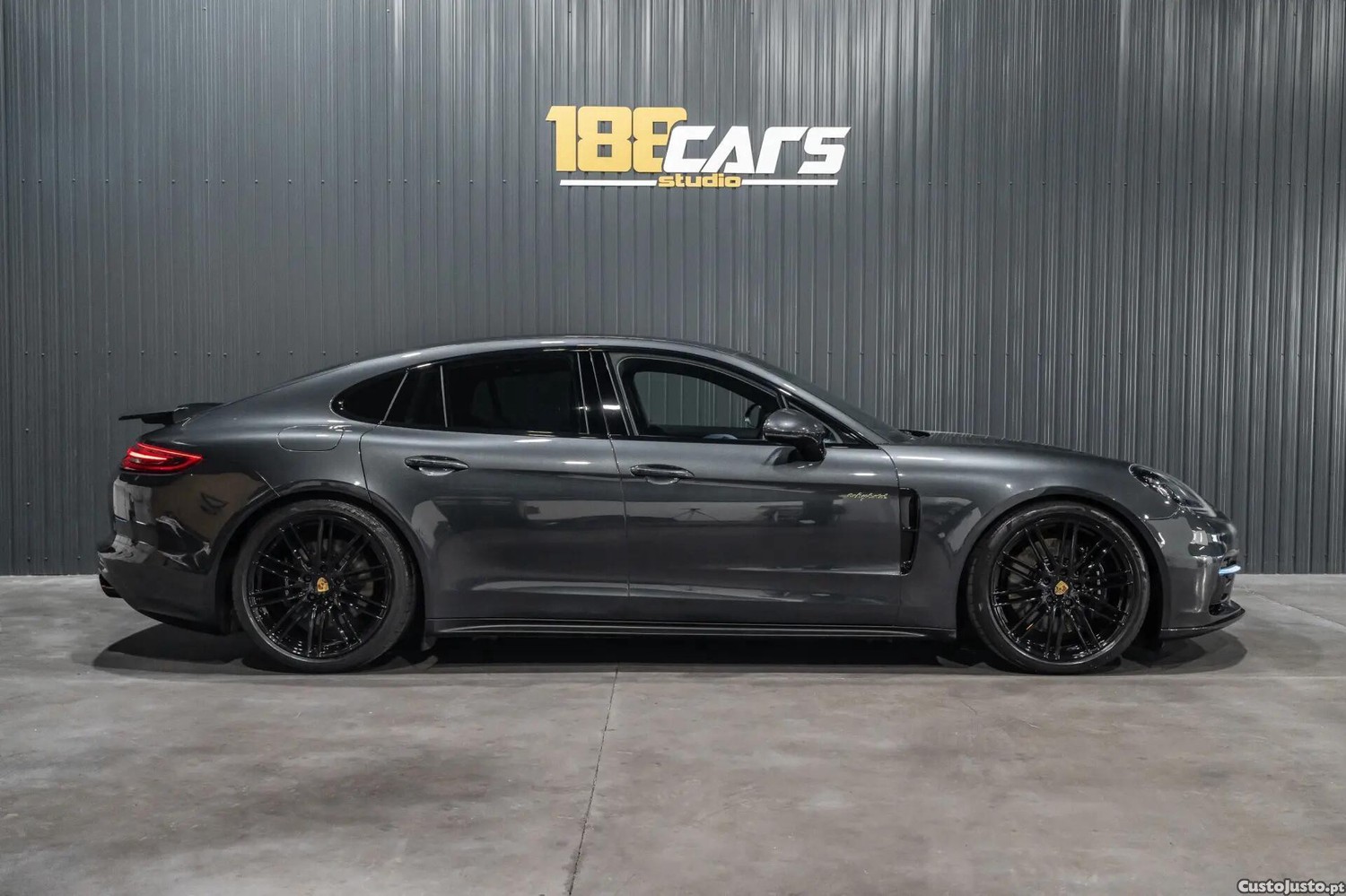 Porsche Panamera 4 E-Hybrid - 19 — photo 4
