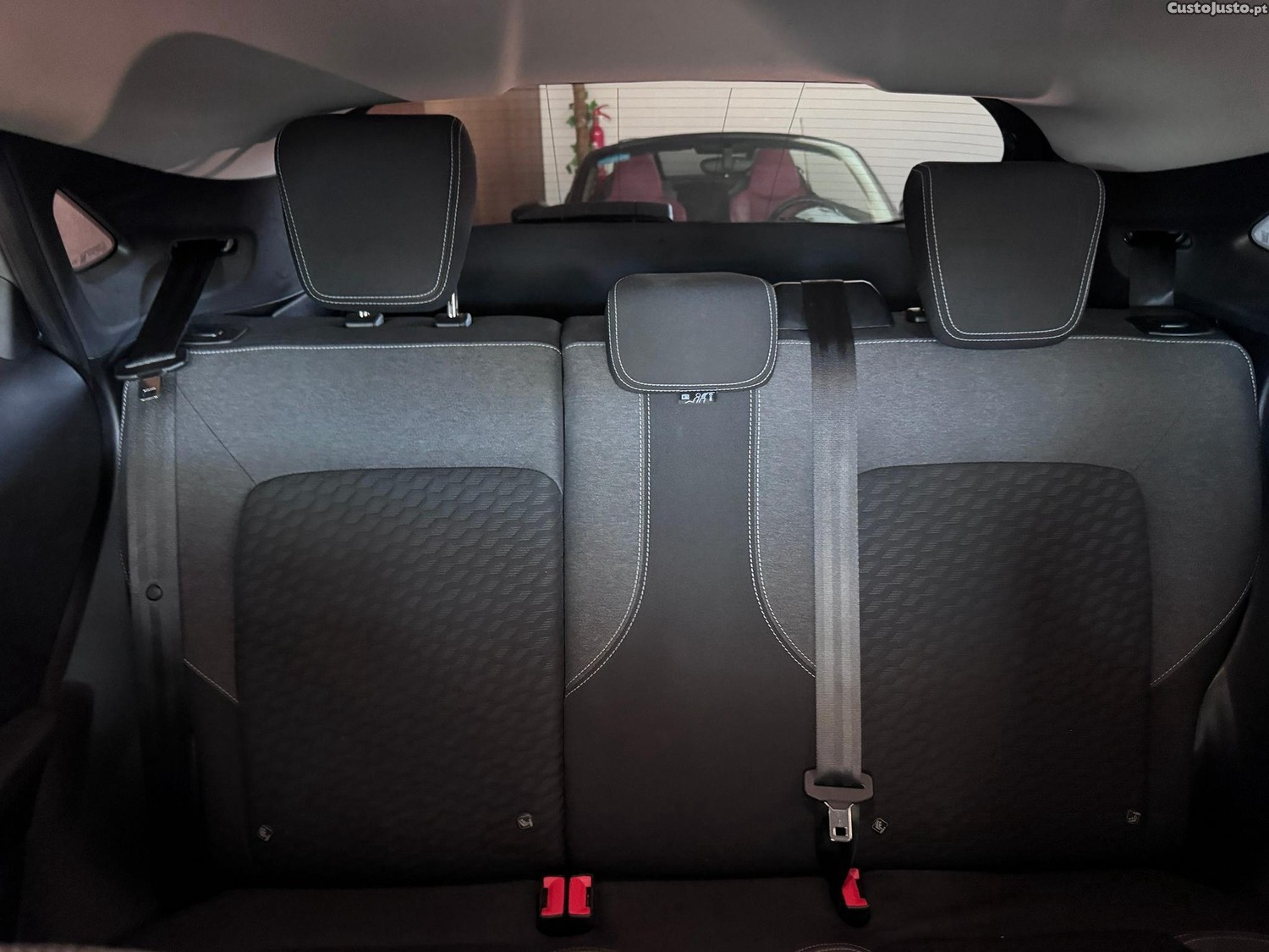 Ford Puma 1.0 EcoBoost MHEV Titanium — fotografia 3