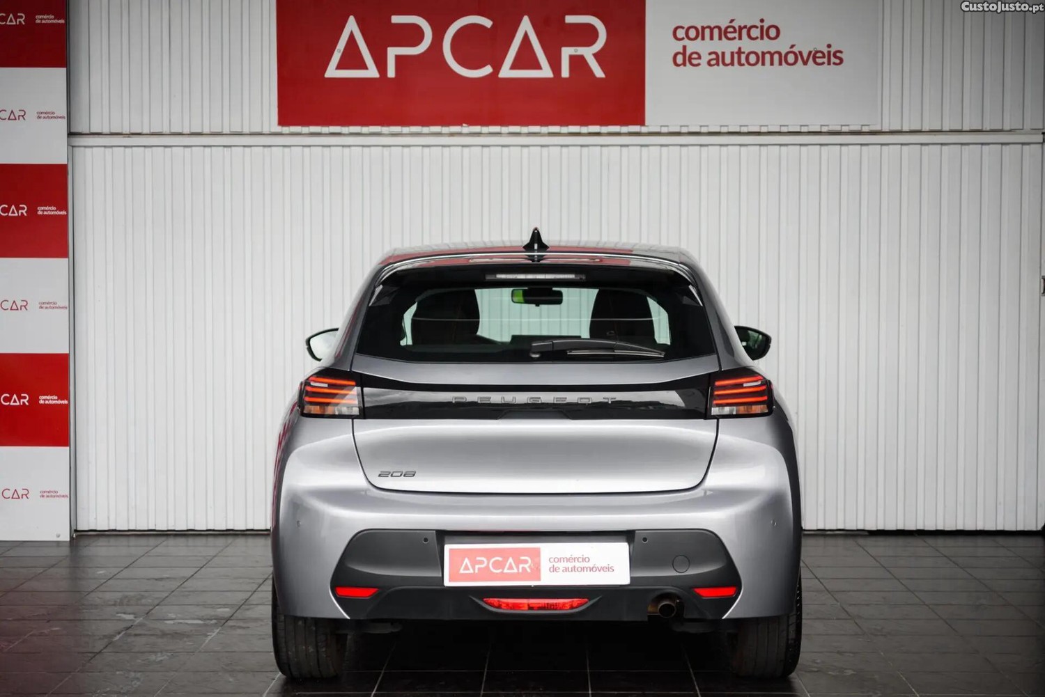 Peugeot 208 1.2 PureTech Active - 24 — photo 4