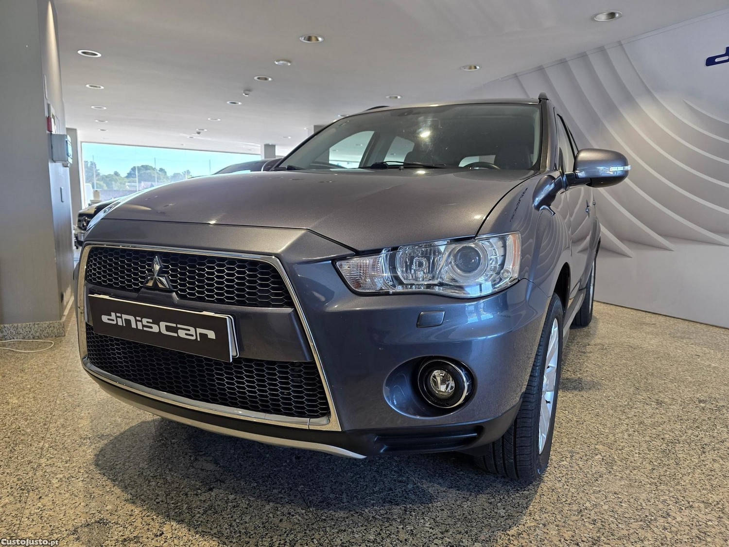Mitsubishi Outlander 2.2 DI-D Instyle Navi - 12 — photo 4