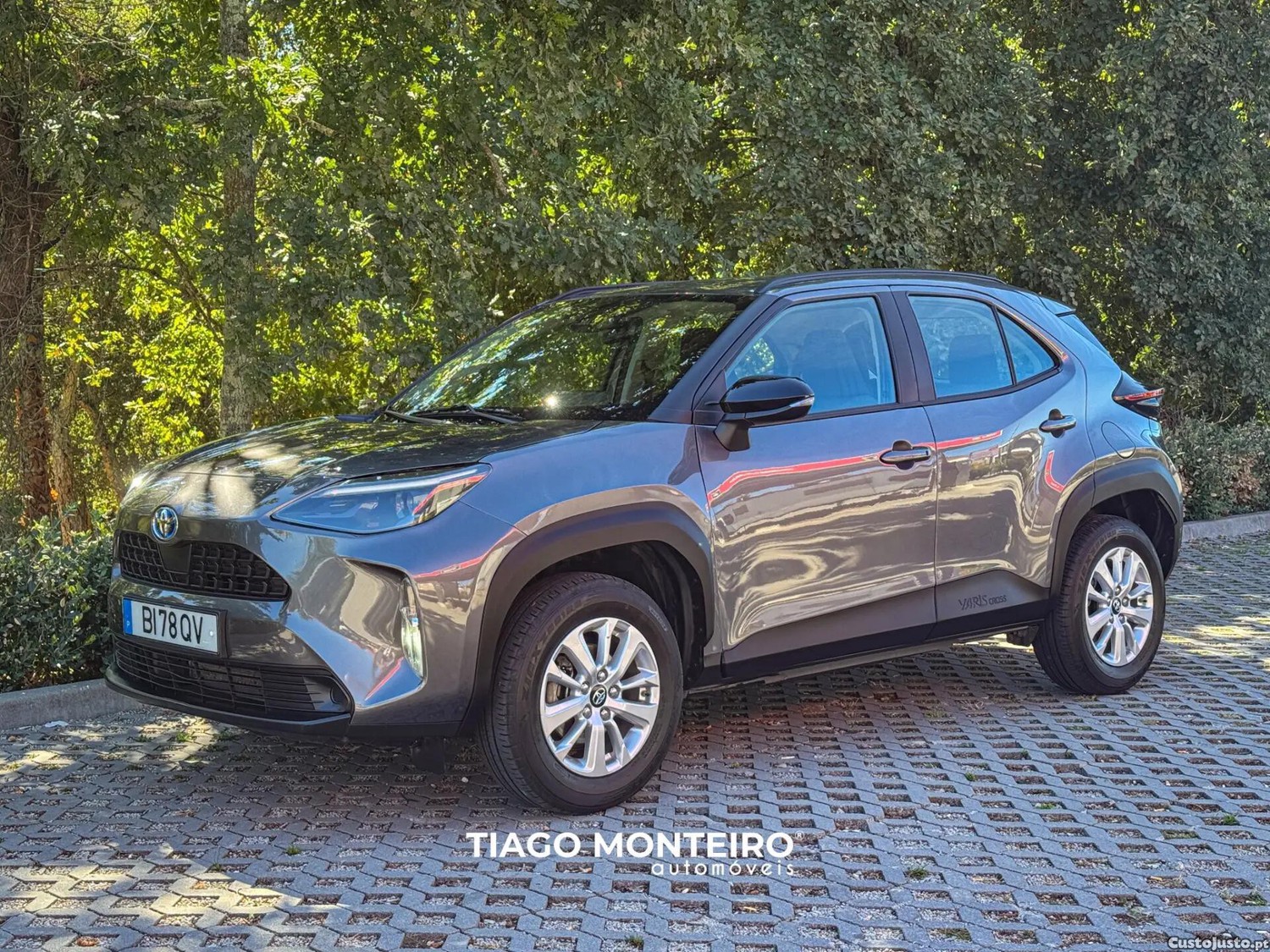 Toyota Yaris 1.5 Hybrid Comfort Plus - 24 — photo 4