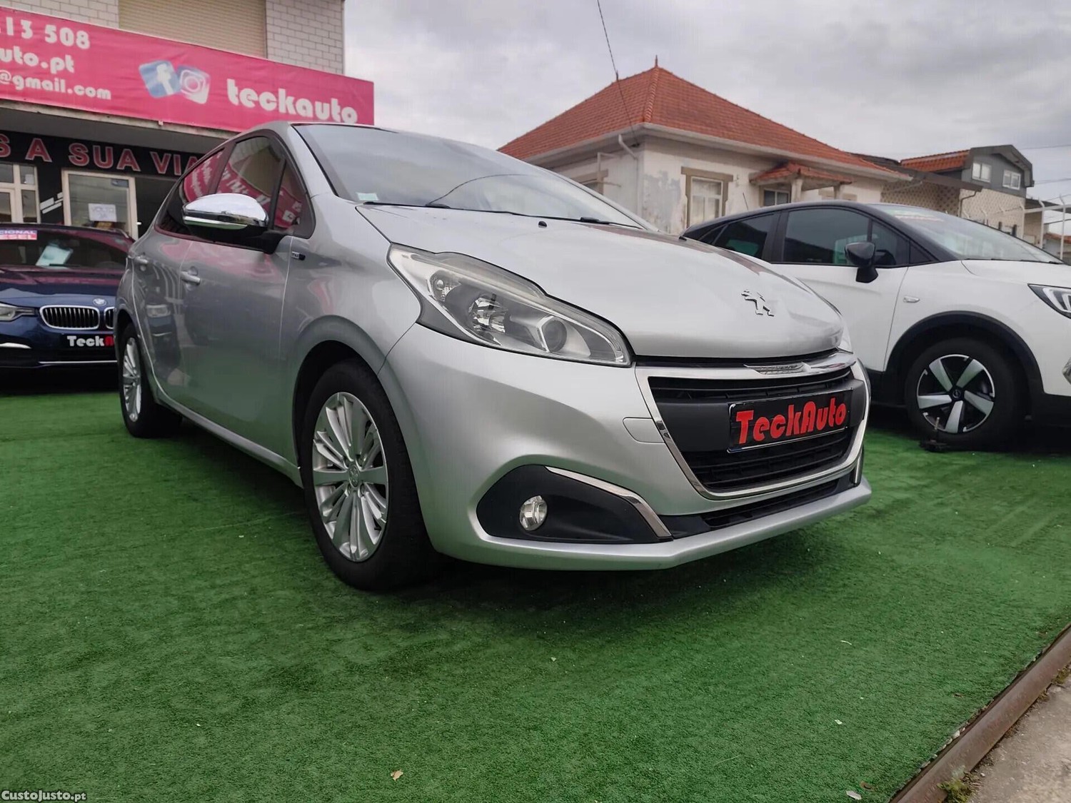 Peugeot 208 1.6 BlueHDi Style — photo 3