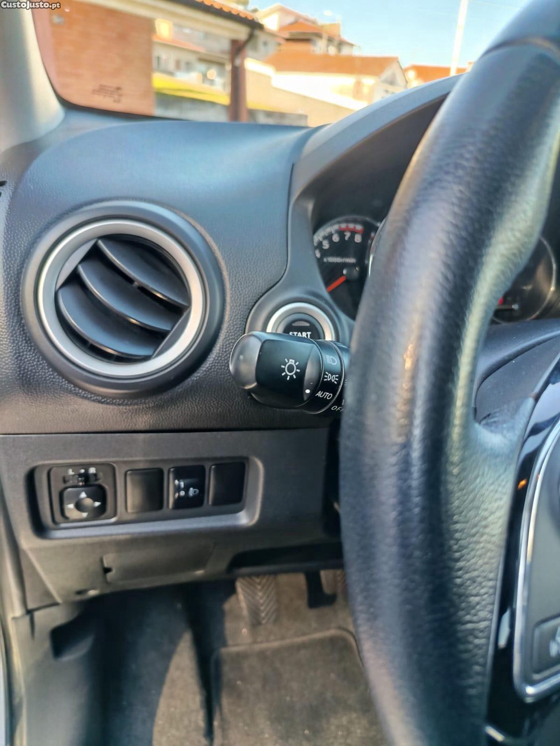Mitsubishi Space Star 1.2 CONNECT EDITION — fotografia 7