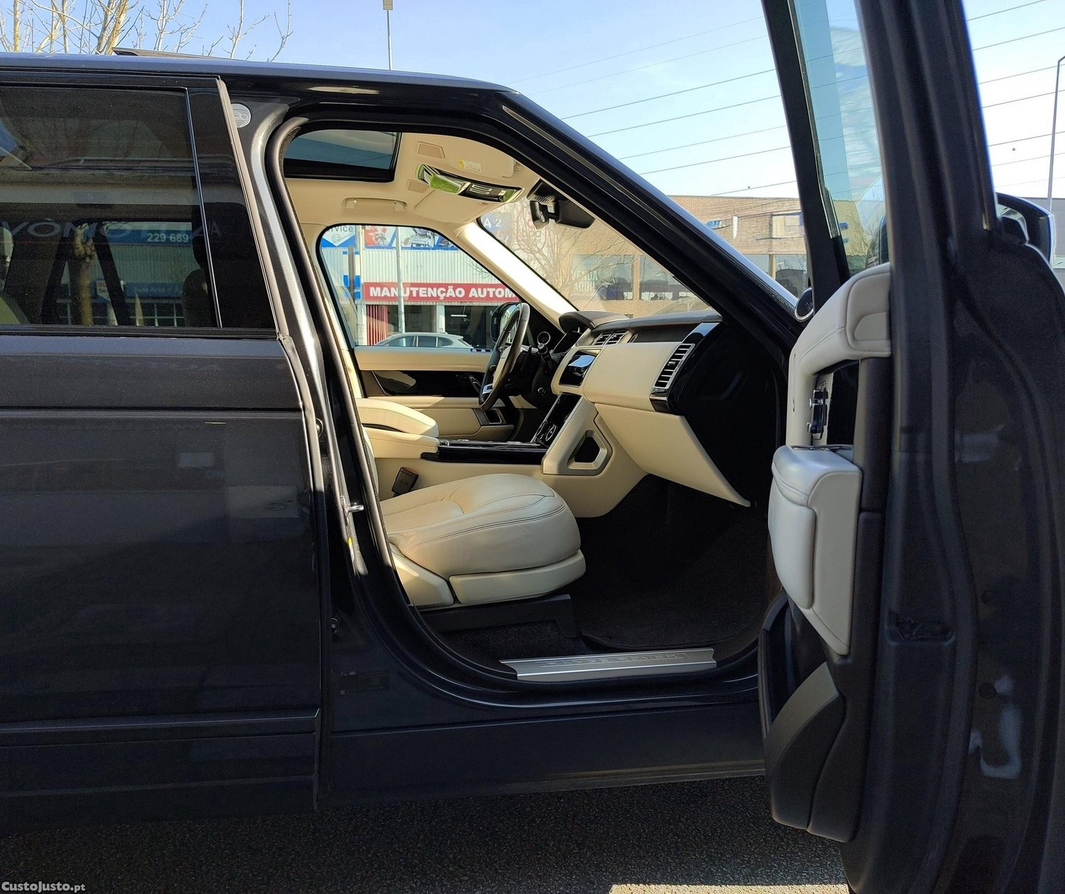 Land Rover Range Rover 2.0 Si4 PHEV LWB Vogue — fotografia 3