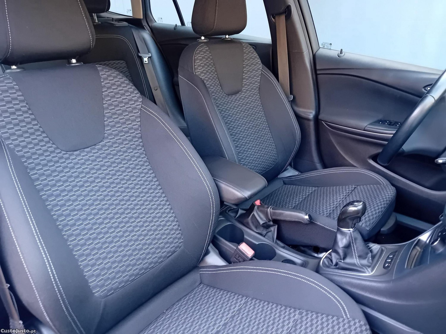 Opel Astra Sports Tourer 1.6 CDTI Business Edition S/S — fotografia 11