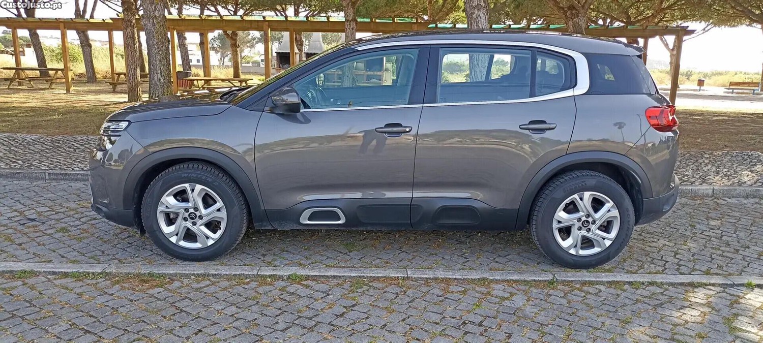 Citroën C5 Aircross BlueHDI 130 S&S LIVE - 19 — photo 2