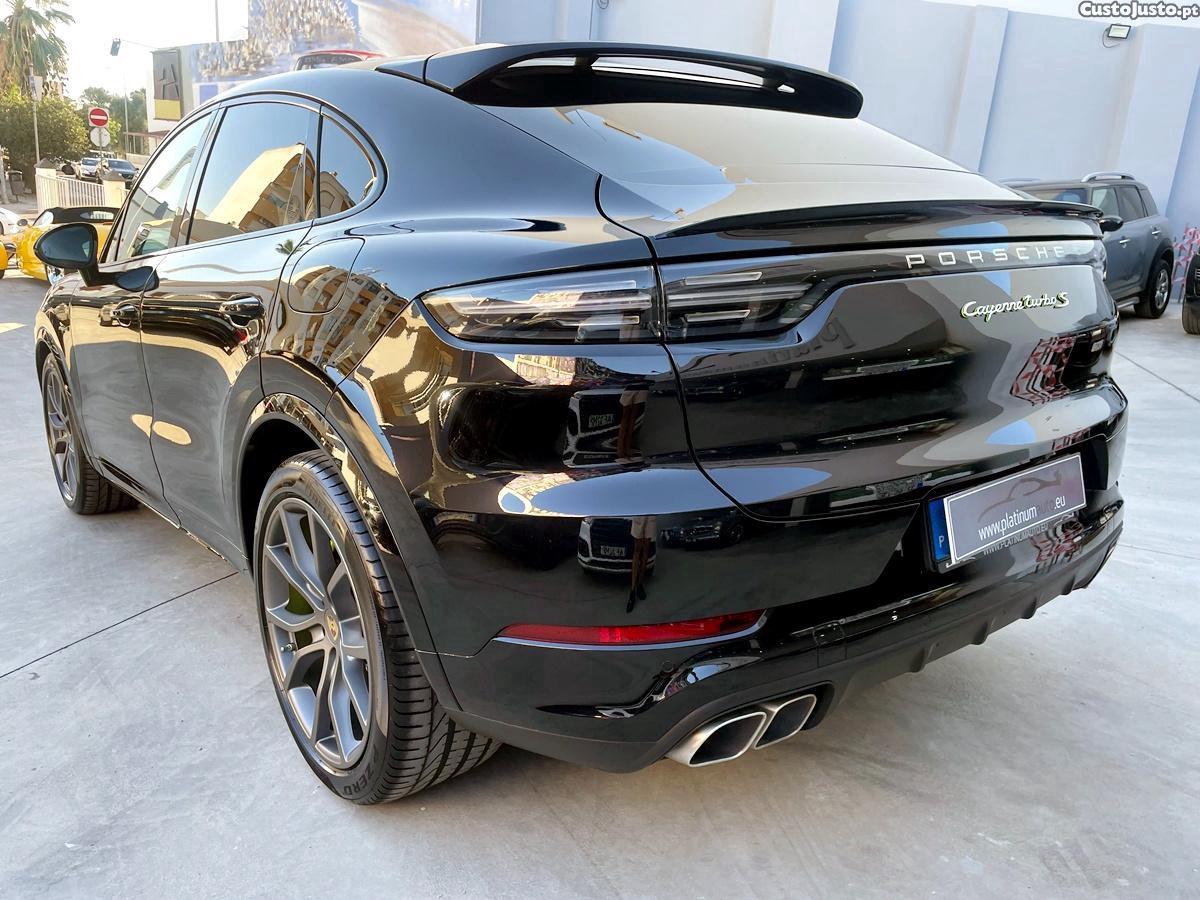 Porsche Cayenne Turbo  S  E-Hybrid Coupé - 21 — photo 5