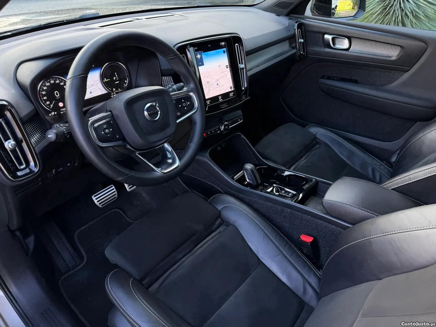 Volvo XC40 1.5 T5 PHEV R-Design - 22 — photo 3