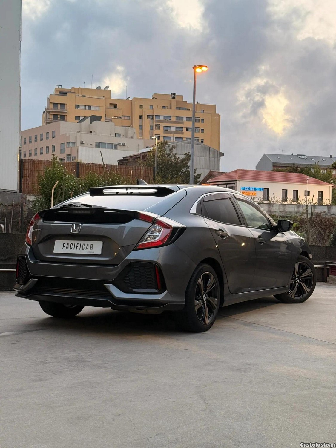 Honda Civic 1.0 i-VTEC Executive Premium - 17 — photo 4