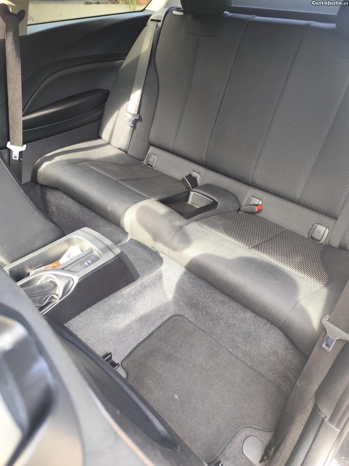 BMW 116 3 portas — photo 2