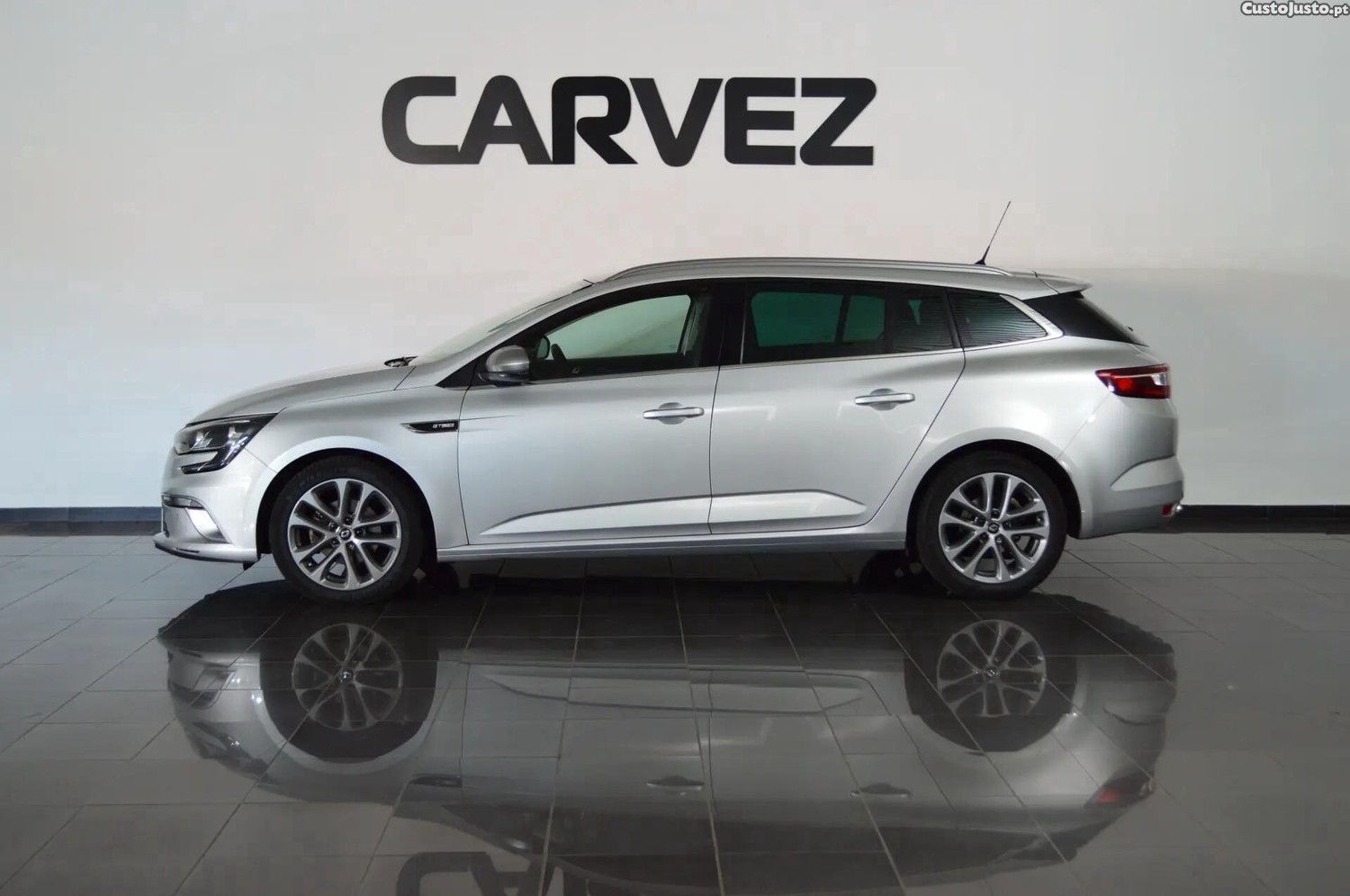 Renault Mégane 1.5 dCi GT Line - 17 — photo 3