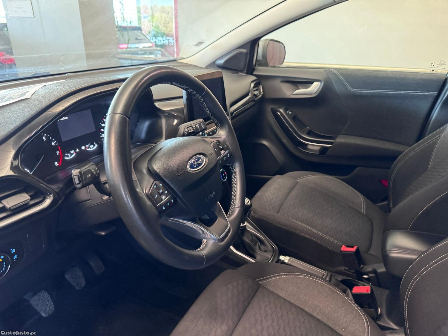 Ford Puma 1.0 EcoBoost MHEV Titanium — fotografia 11