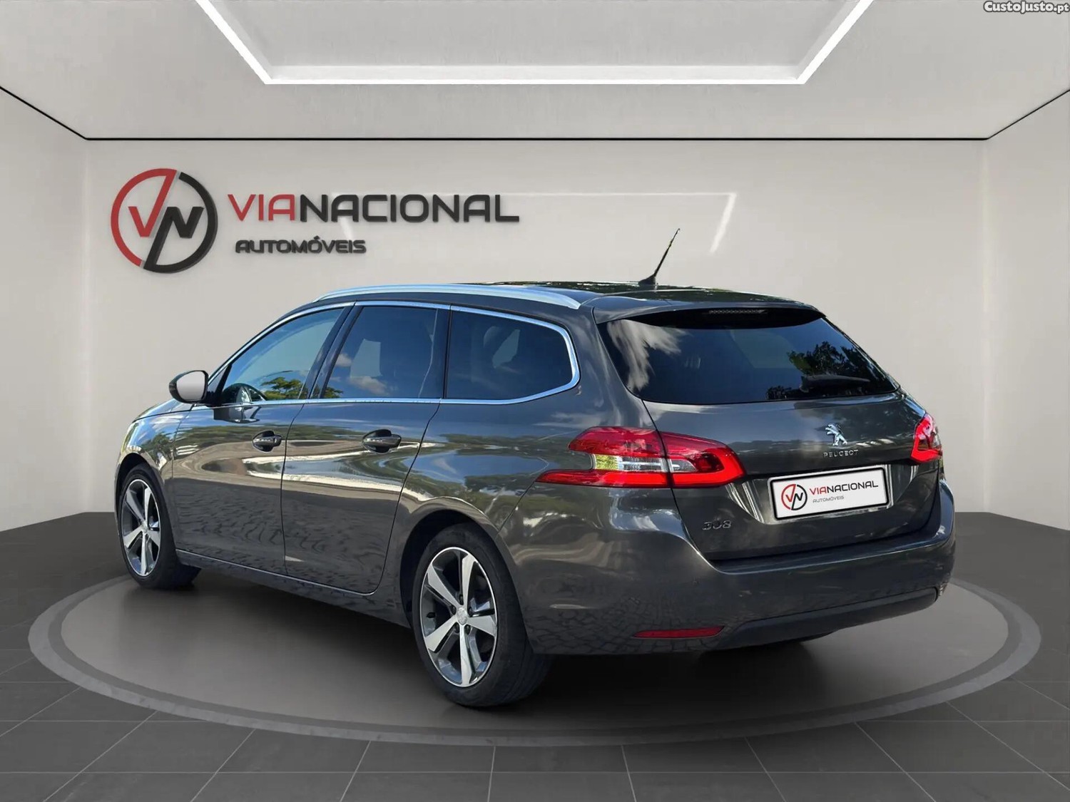 Peugeot 308 1.2 PureTech Allure - 19 — photo 5