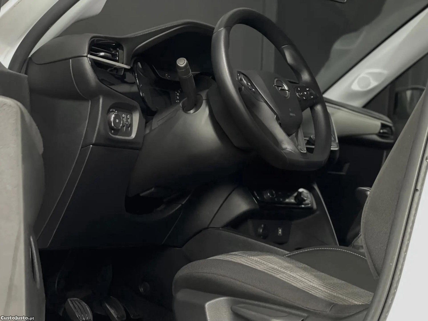 Opel Corsa 1.5 D Business Edition — photo 4