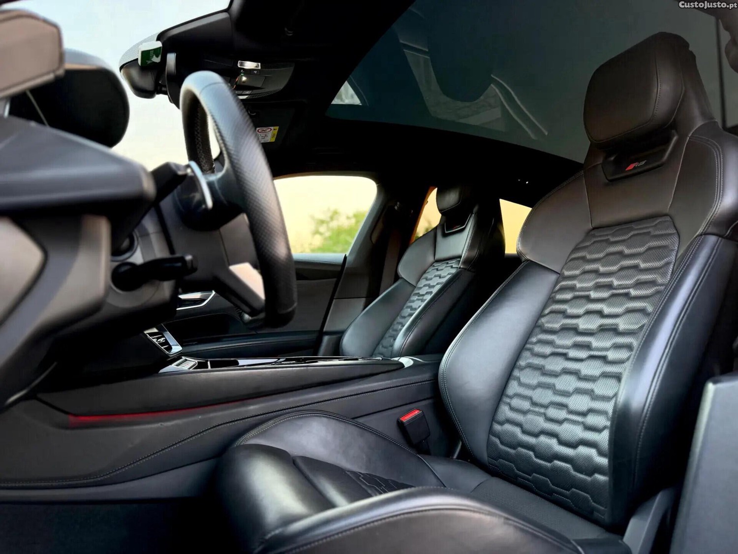 Audi e-tron quattro — fotografia 24