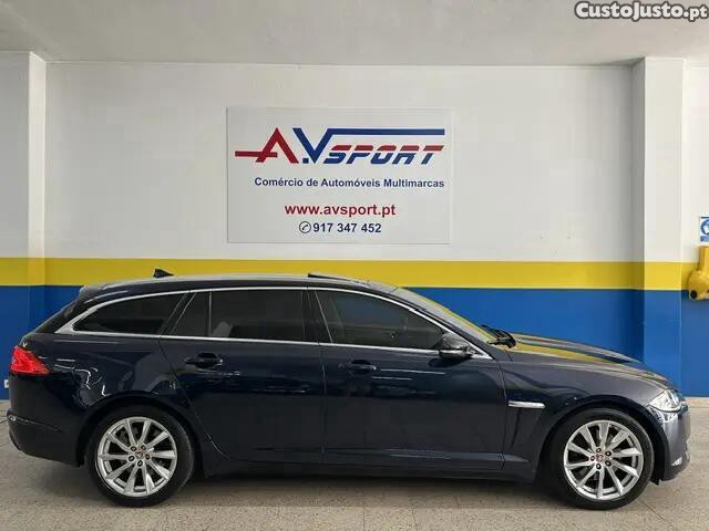 Jaguar XF 3.0 D V6 Premium Luxury - 14 — photo 2