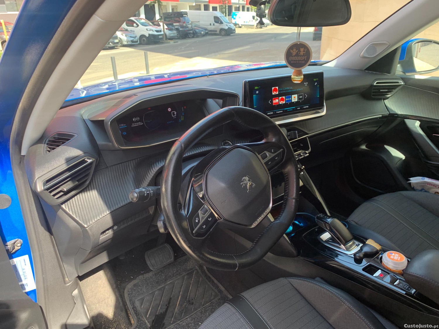 Peugeot e-2008 Allure+ Pack — fotografia 6