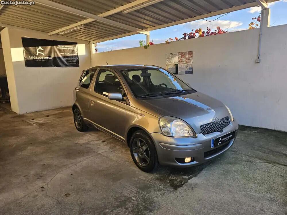 Toyota Yaris 1.4 D-4D Sol AC — photo 3