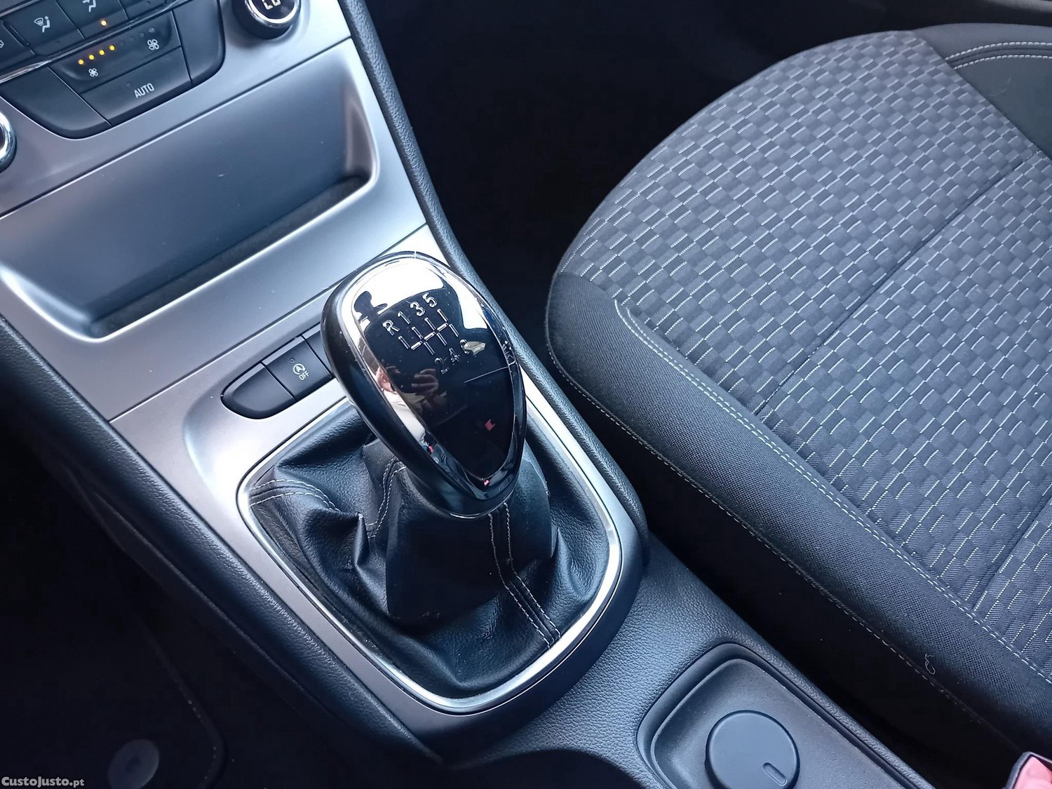 Opel Astra Sports Tourer 1.6 CDTI Business Edition S/S — fotografia 3