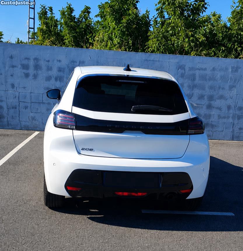 Peugeot 208 Allure — fotografia 8