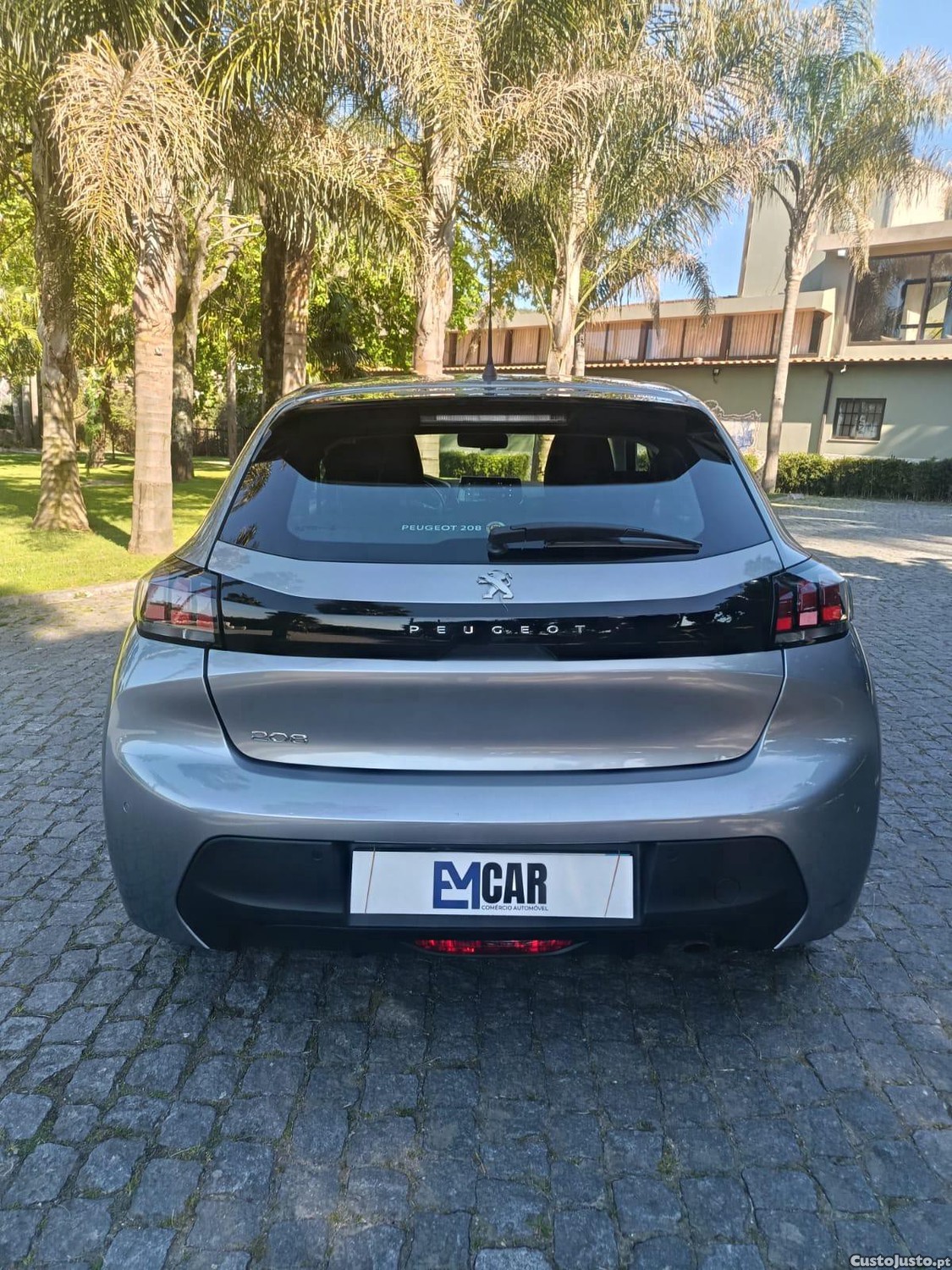 Peugeot 208 1.2 Pure Tech Active — fotografia 13