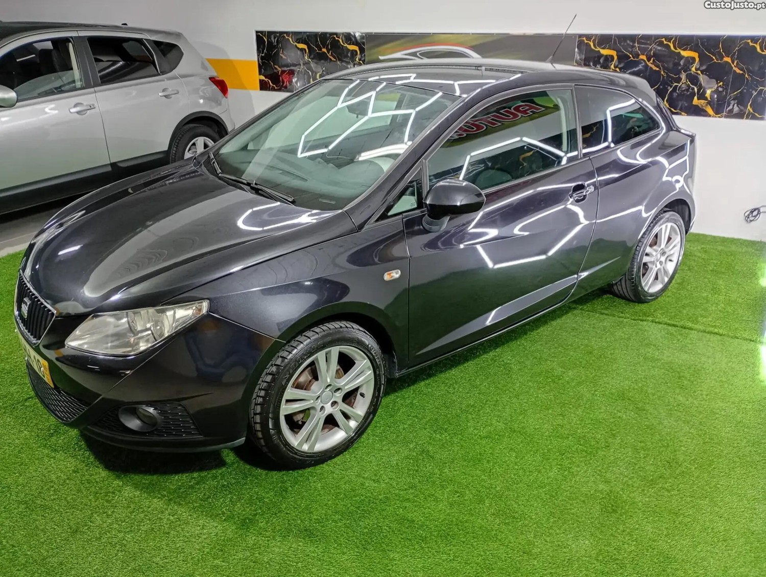 Seat Ibiza 1.4 TDI Sport - 09 — photo 4