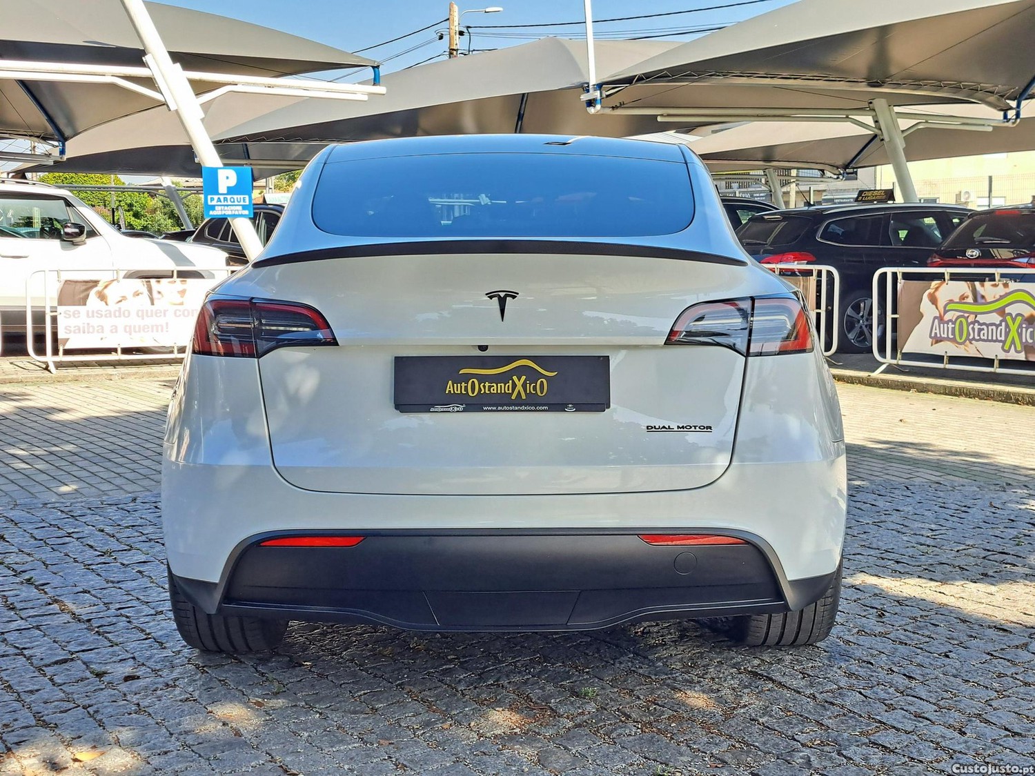 Tesla Model Y Performance Dual Motor — fotografia 13