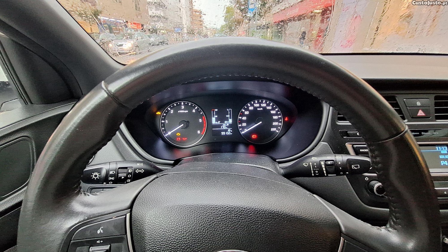 Hyundai i20 1.1 crdi access — photo 4