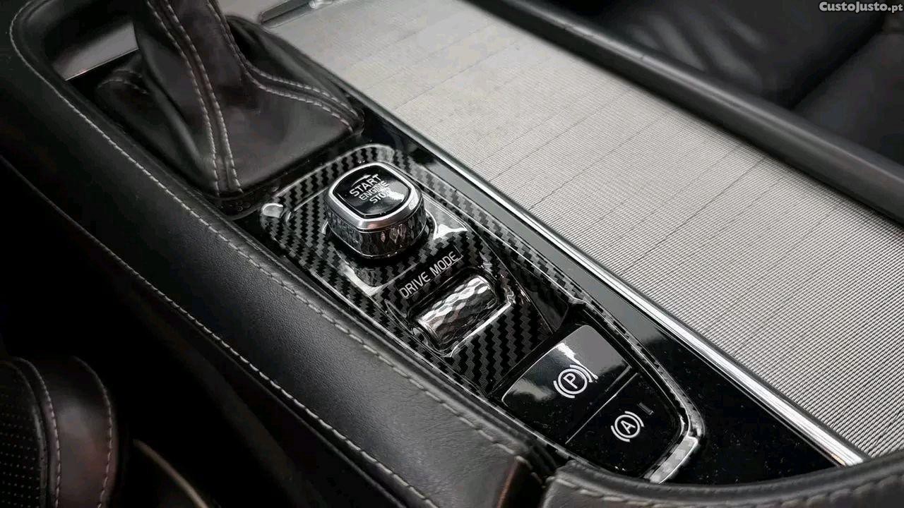 Volvo V90 D4 R-Design — fotografia 4