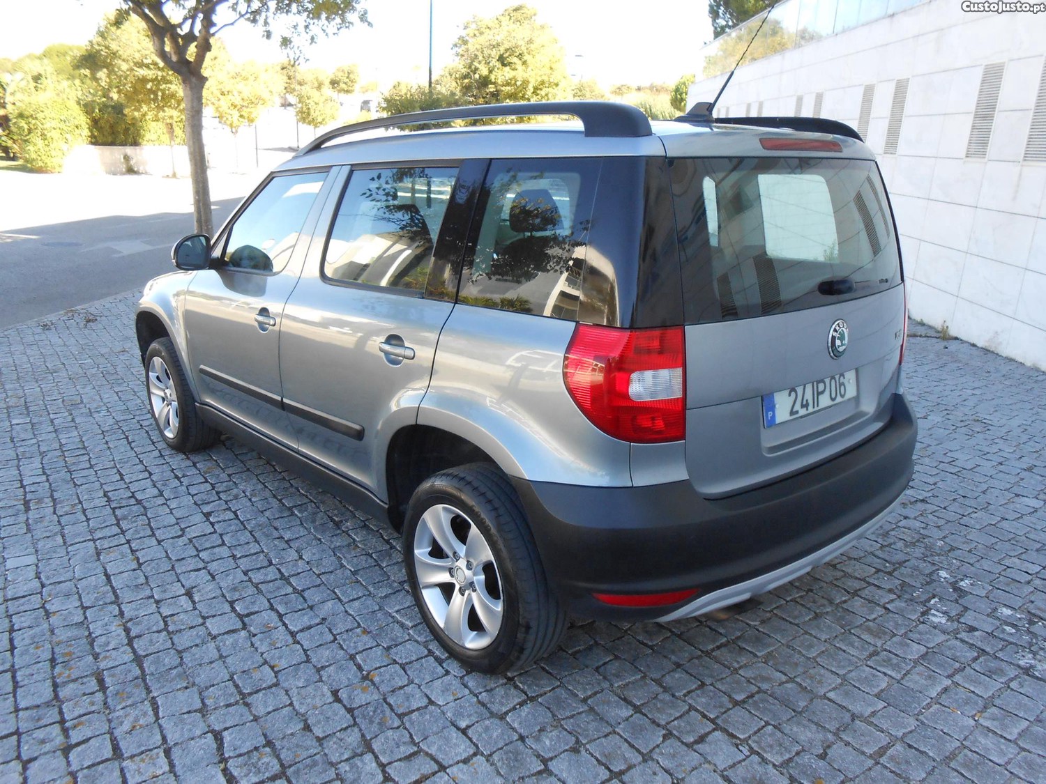 Skoda Yeti 1.2 TSI ACTIVE — photo 4